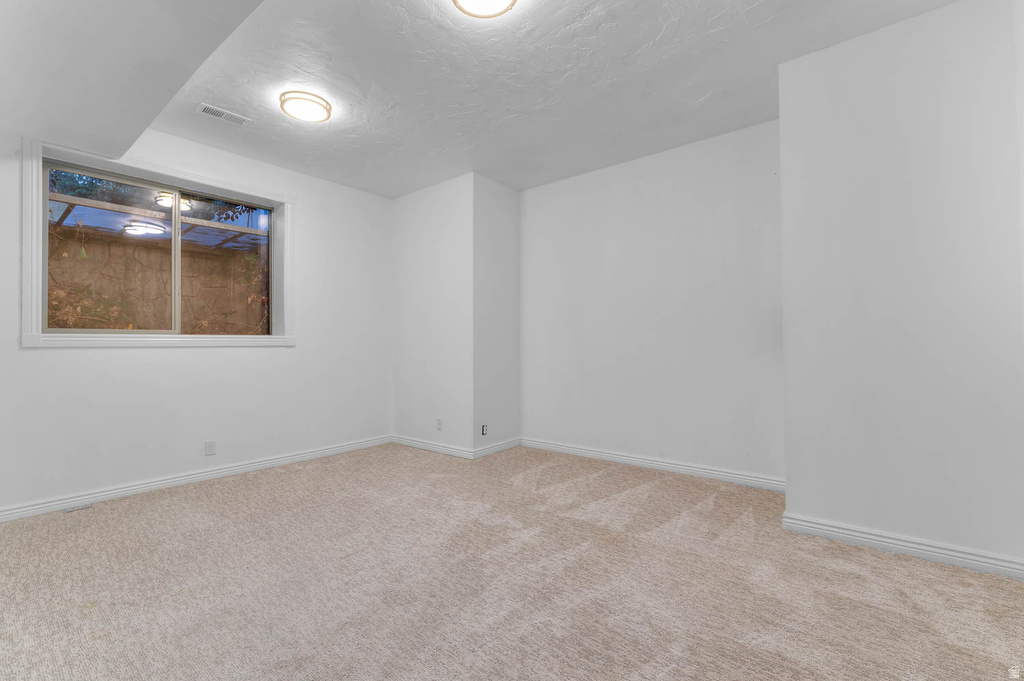 1675 E Prescott Dr — photo 41