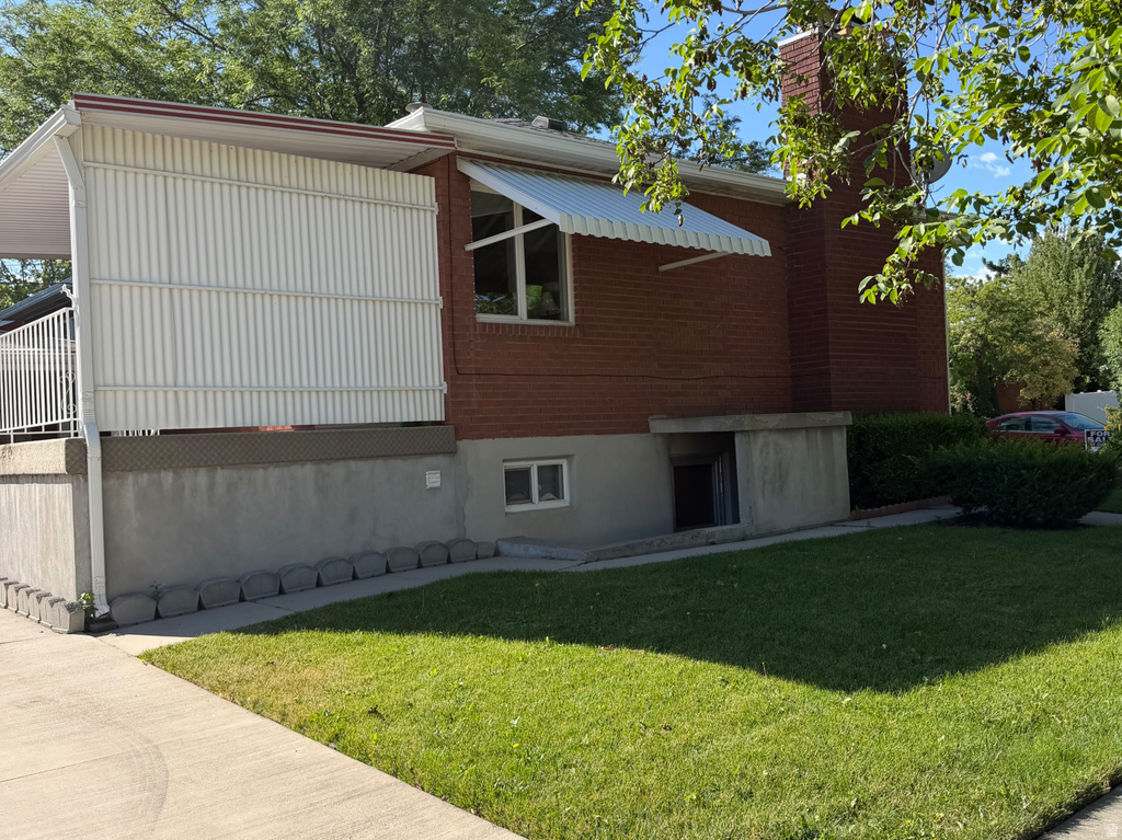 592 W LASALLE S DR photo 3