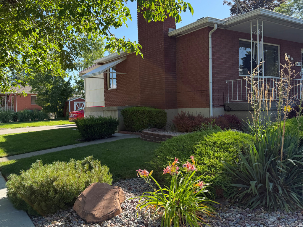 592 W LASALLE S DR photo 2