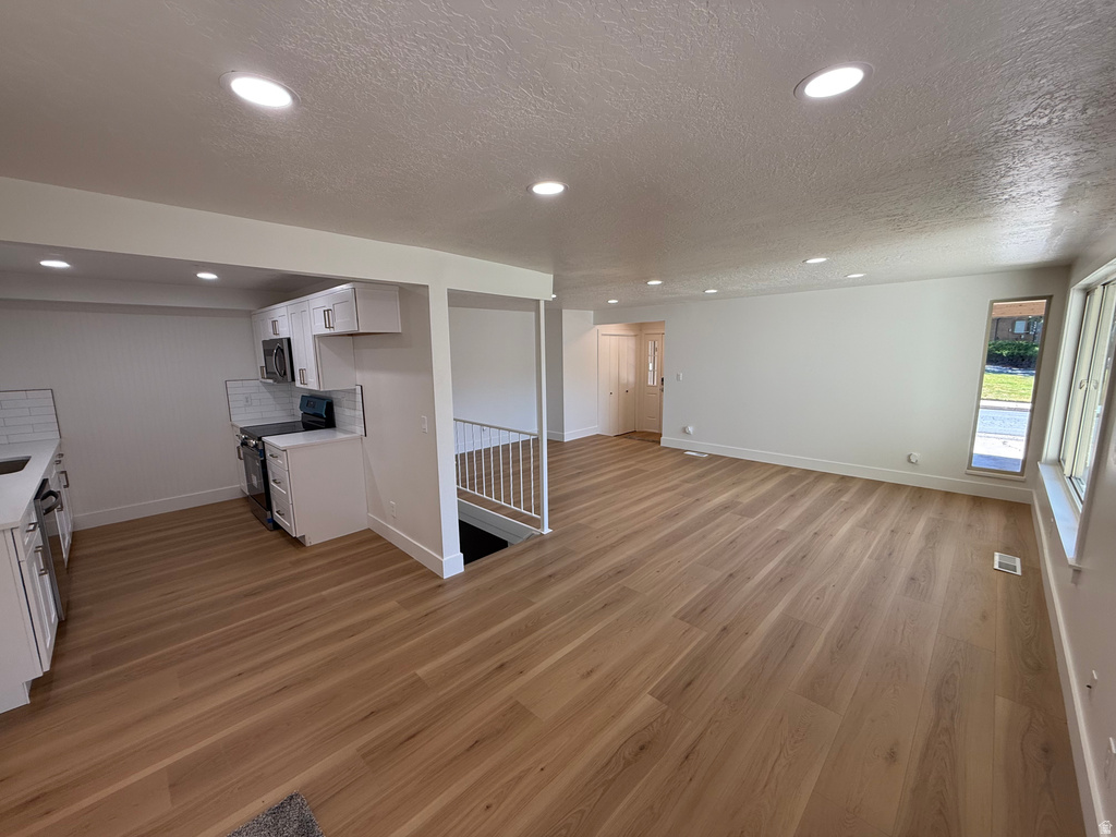 924 S 1213 E photo 5