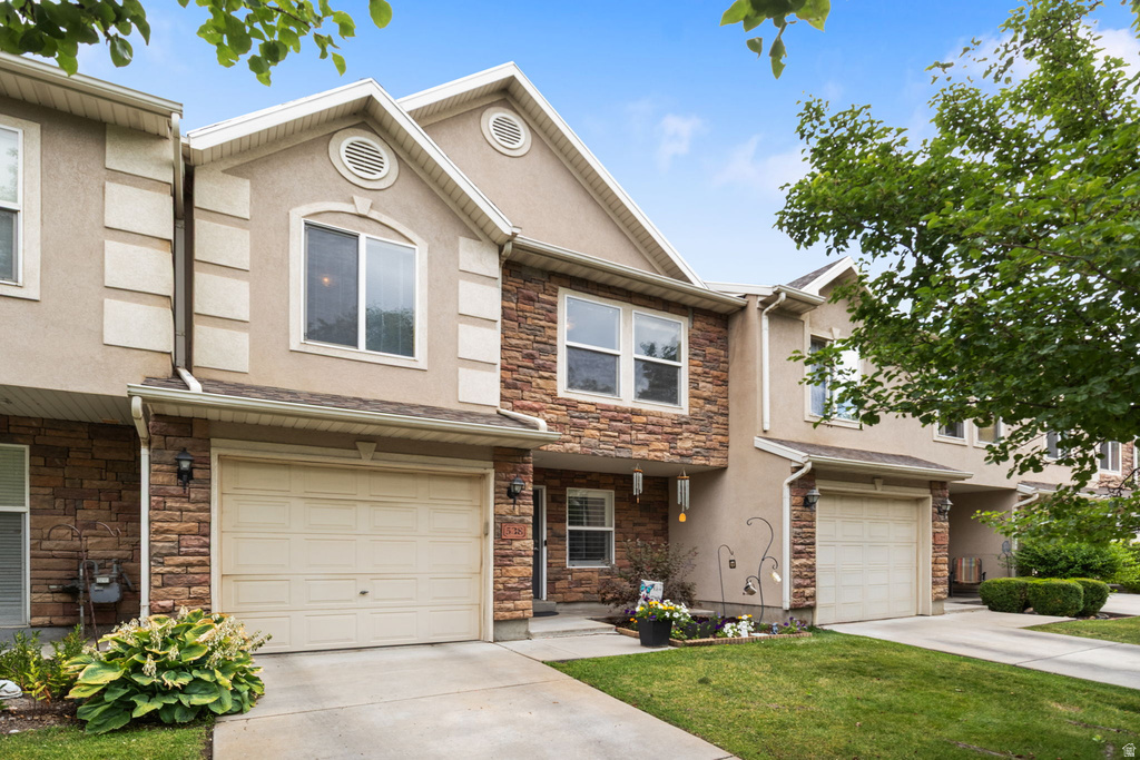 538 W LOCHLEVAN S LN photo 2