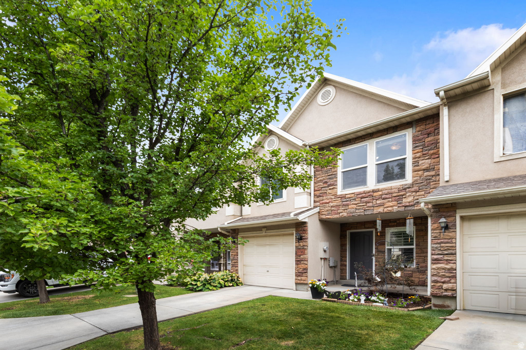 538 W LOCHLEVAN S LN photo 3