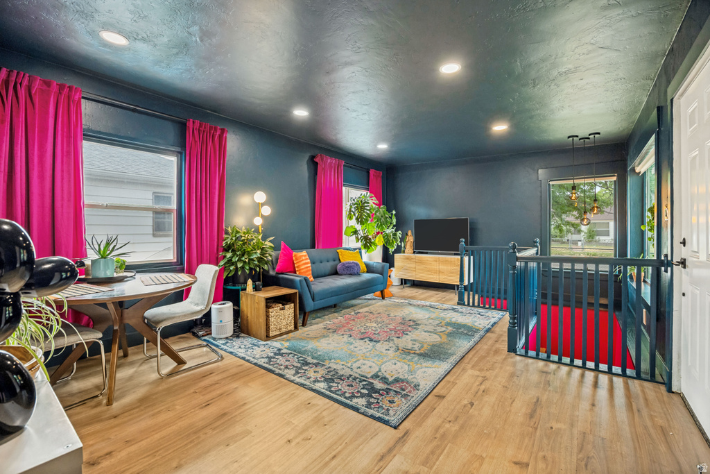 1478 W AMERICAN AVE photo 4