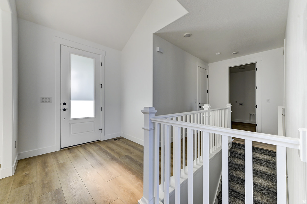 789 S CHANCELOR WAY photo 3