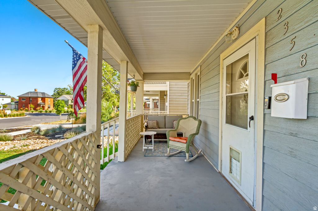 2358 QUINCY AVE photo 2