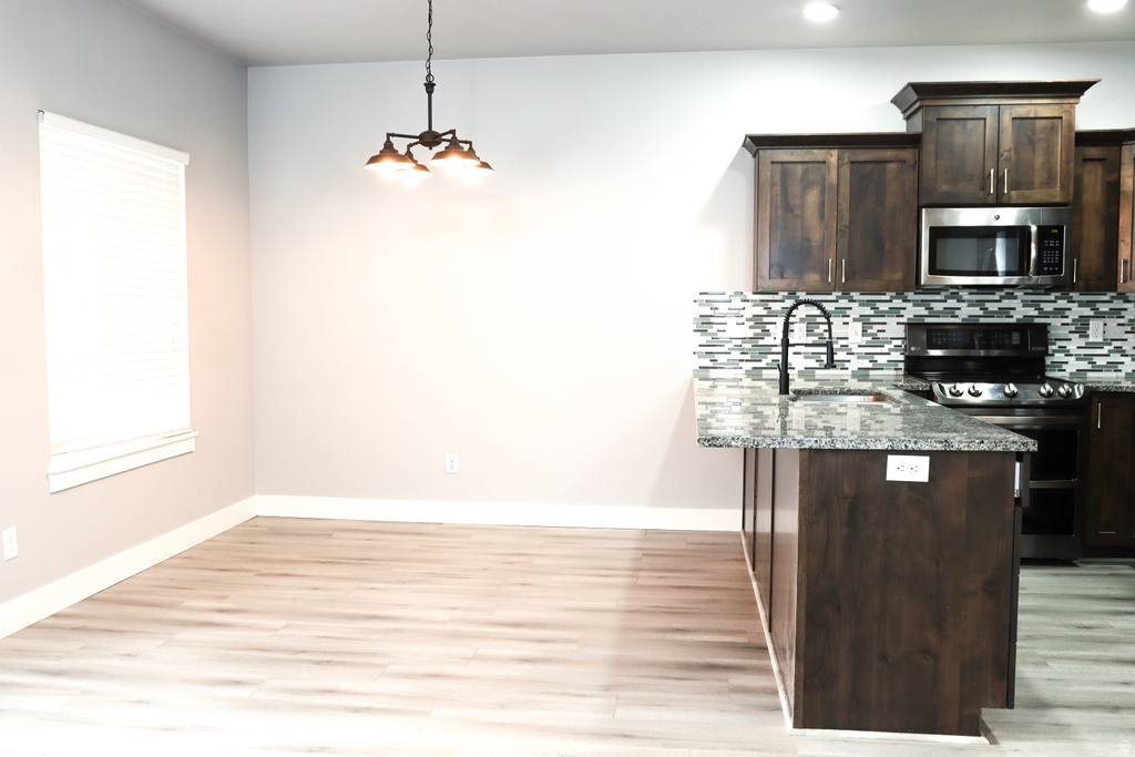 2021 MADIE LN photo 3