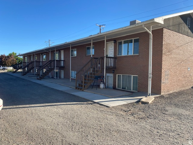 232 W 100 N photo 2