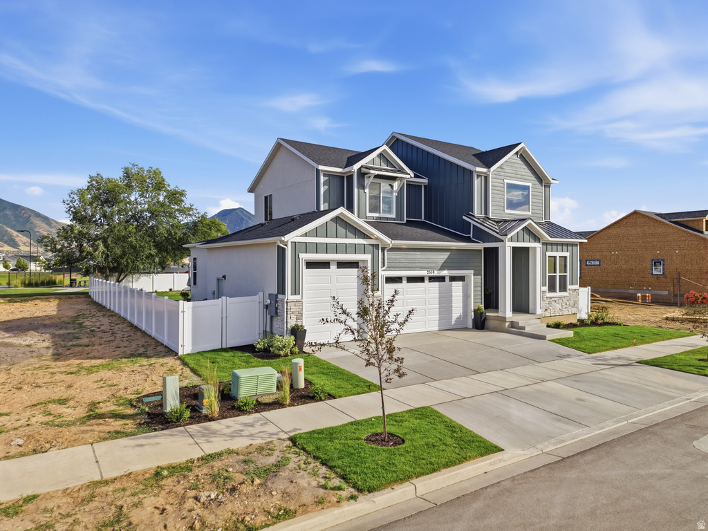 2559 W AURORA AVE photo 2