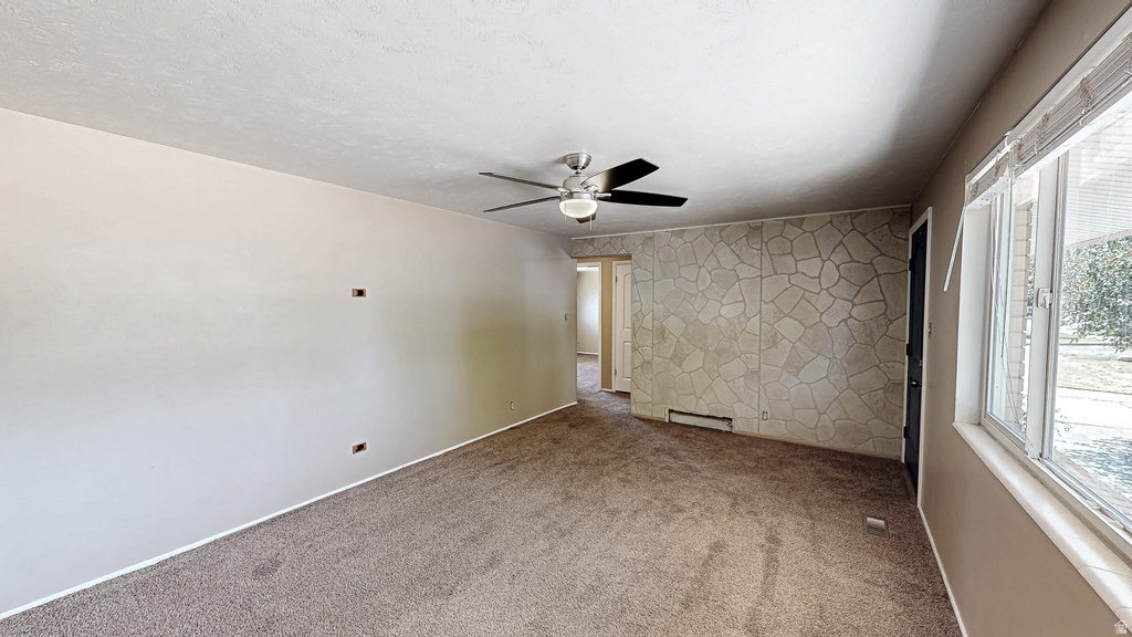 831 E CANYON RD photo 4