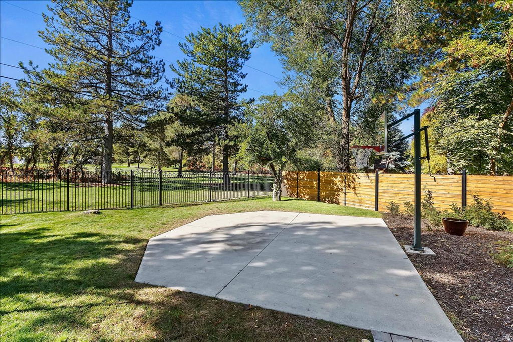 2882 E Etienne Way — photo 38