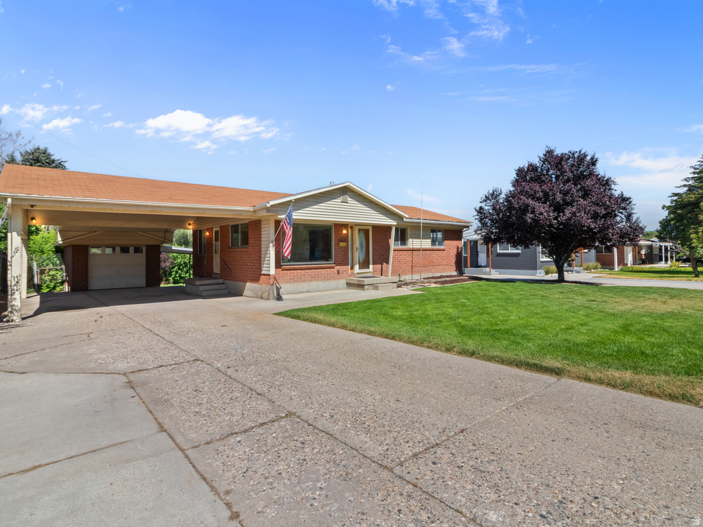 6566 S 2425 E photo 3