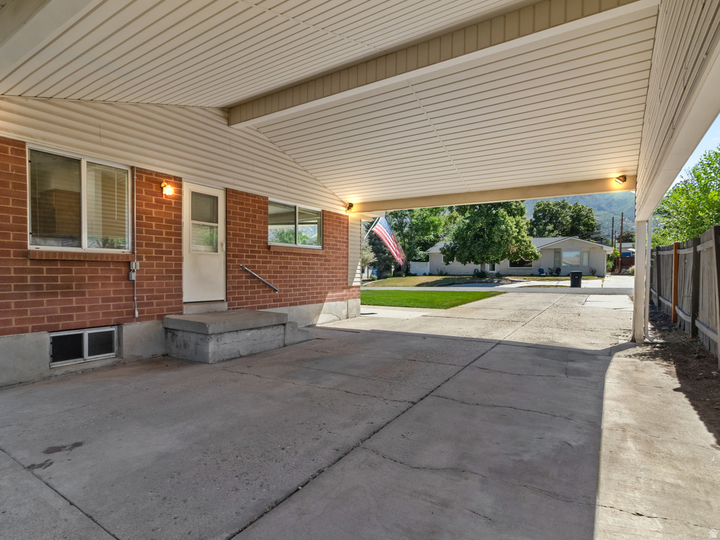 6566 S 2425 E photo 5