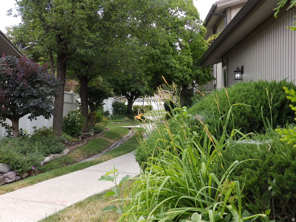 1570 E 5740 S photo 3