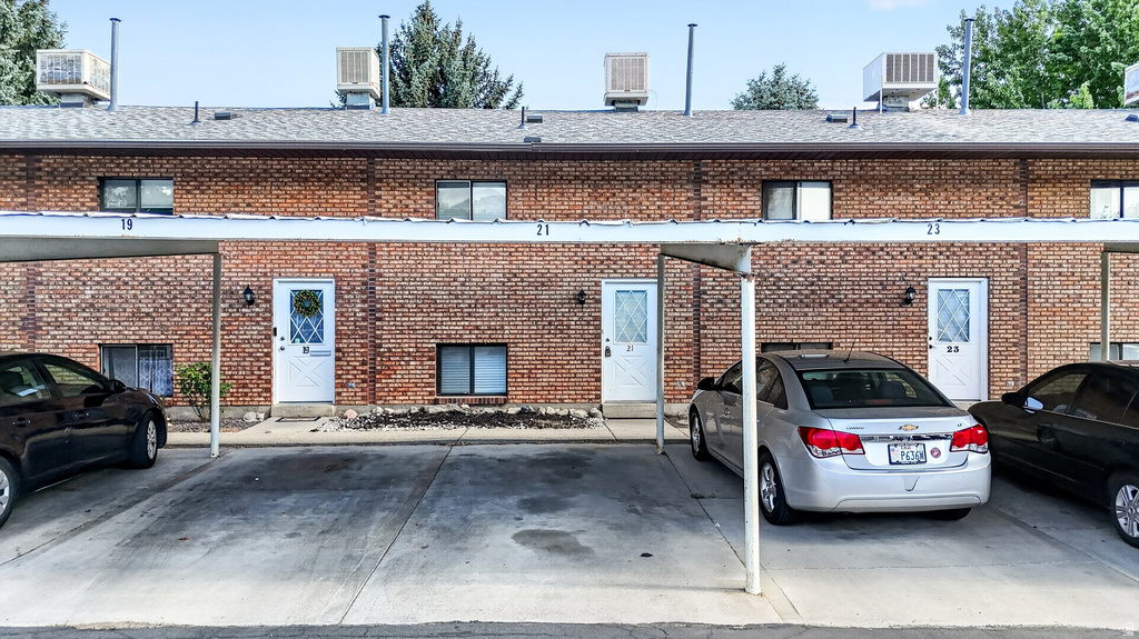 1325 S LINCOLN E AVE photo 3