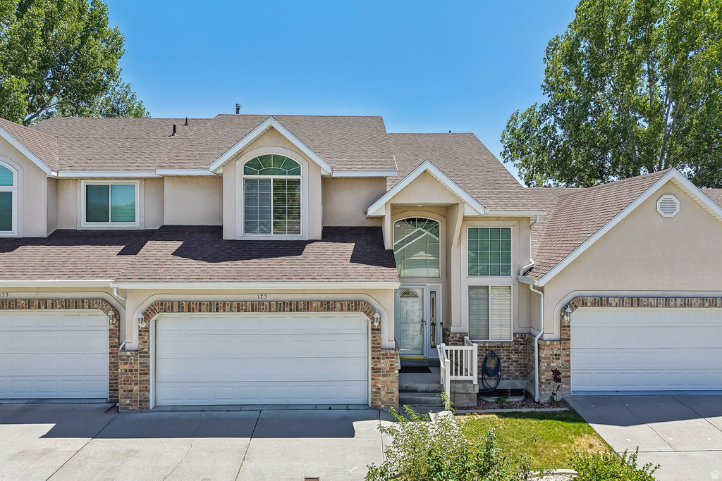 175 S COUNTRY CT photo 4
