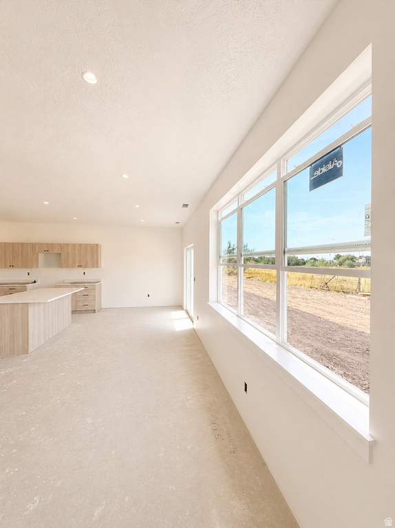 1049 N SUMMIT VIEW DR photo 5