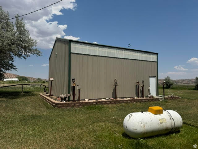 188 N BEAR PAW LN photo 3