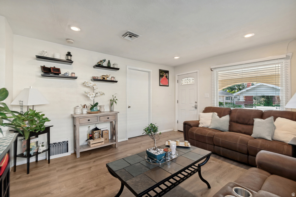 172 E HAMPTON S AVE photo 5
