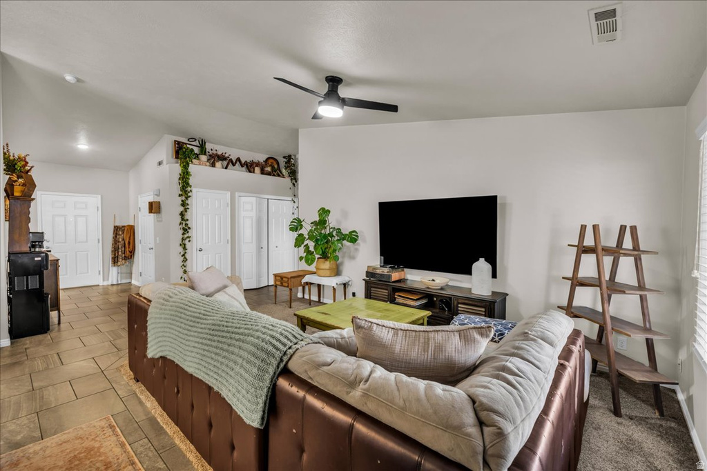 250 E ARROWWEED WAY photo 3