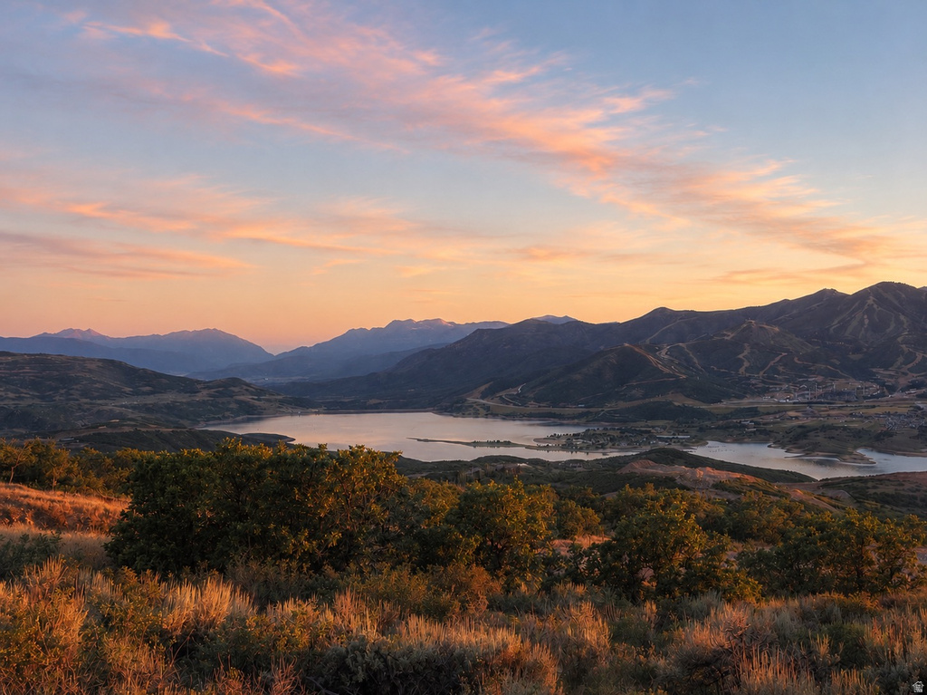 Panoramic mountain and lake scenery