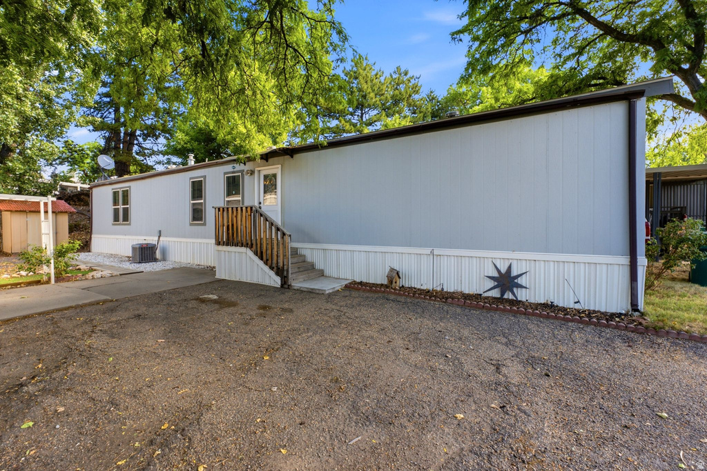 2875 N HILLFIELD W RD photo 3