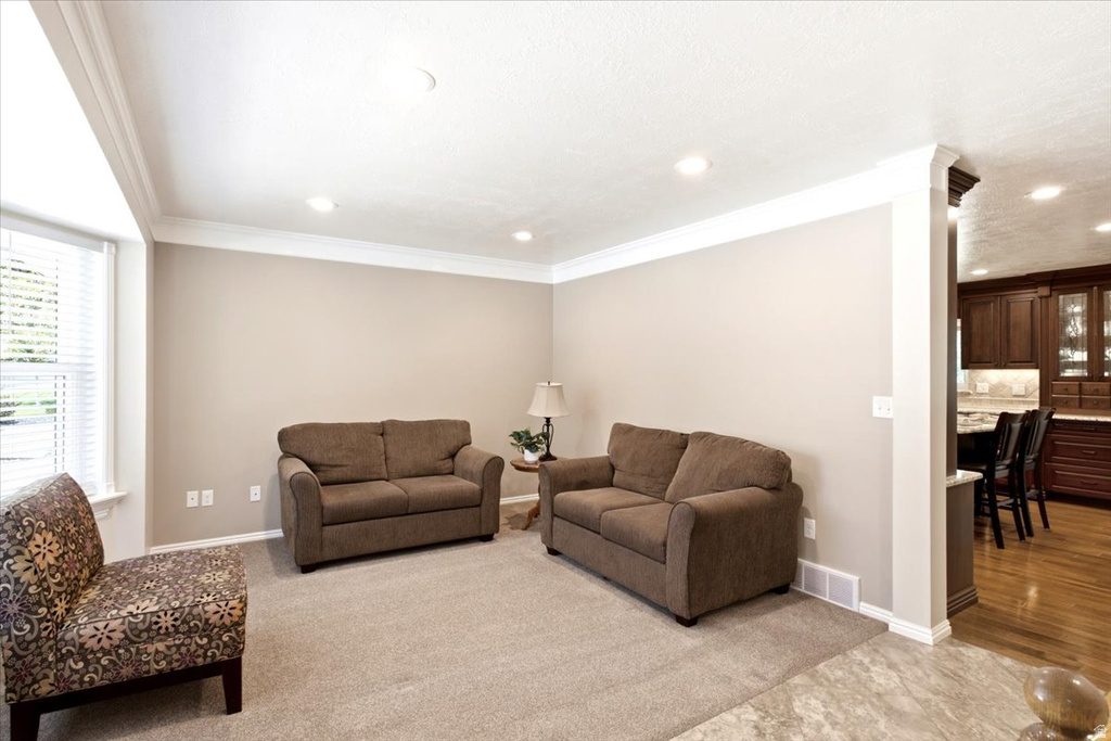 1466 OAKRIDGE DR photo 4
