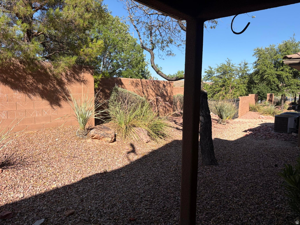 3155 S HIDDEN VALLEY DR photo 2