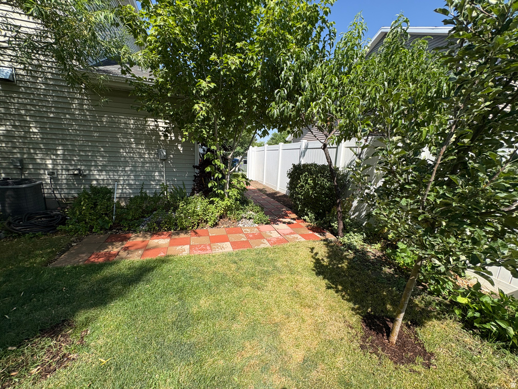 922 N 480 W photo 4