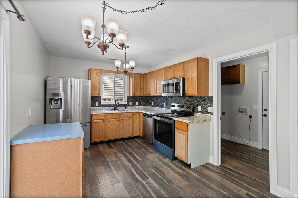 1346 W ARCHMORE DR photo 3
