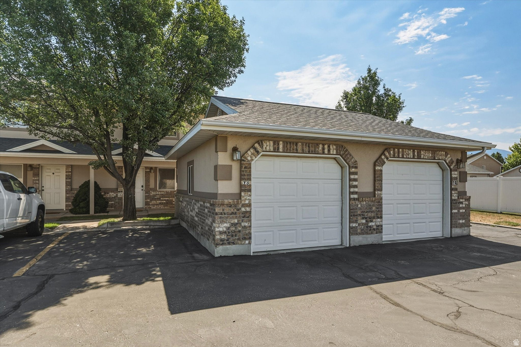 2421 N 400 E photo 3