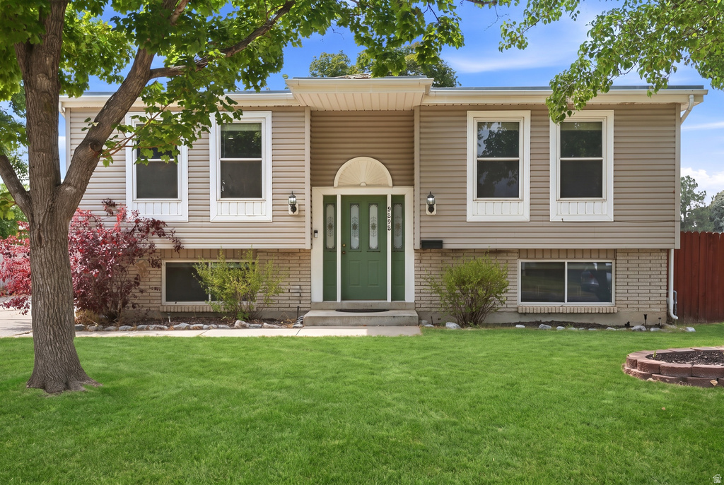 9890 S TONYA DR photo 2