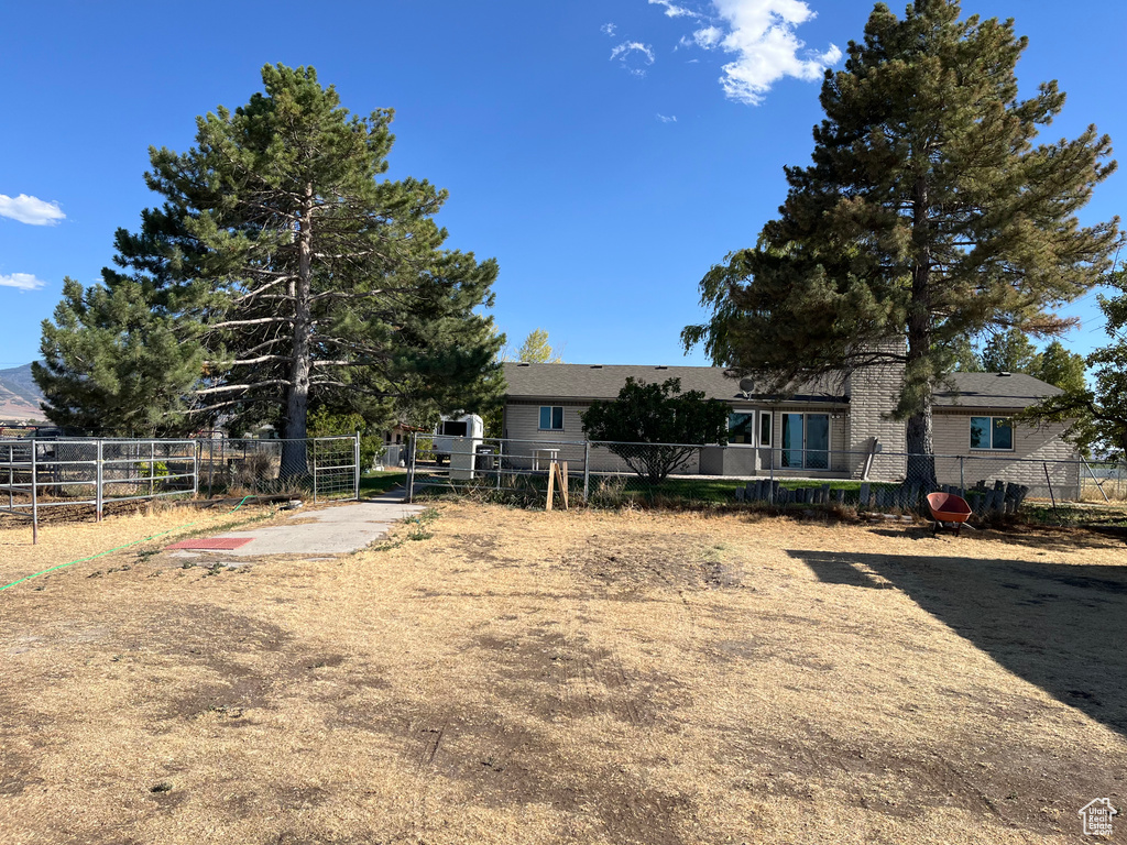984 W ERDA WAY photo 2