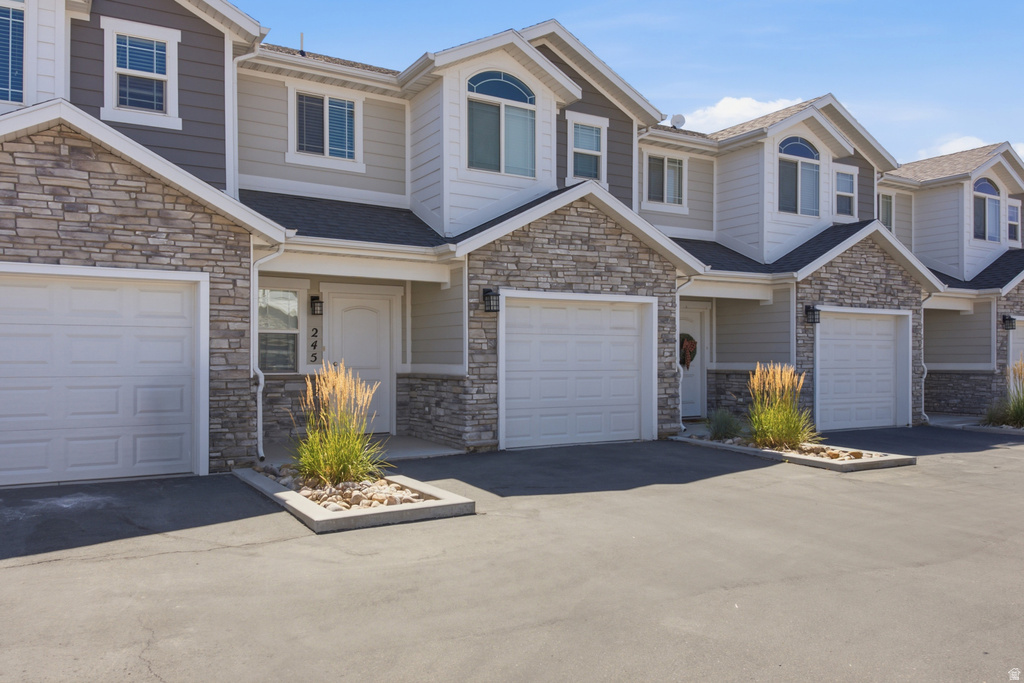 245 W 1950 N photo 2
