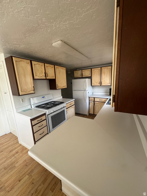 290 N 400 E photo 3