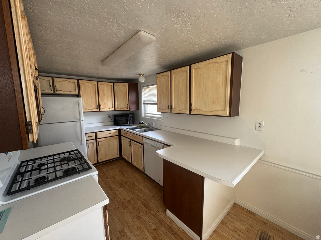 290 N 400 E photo 5