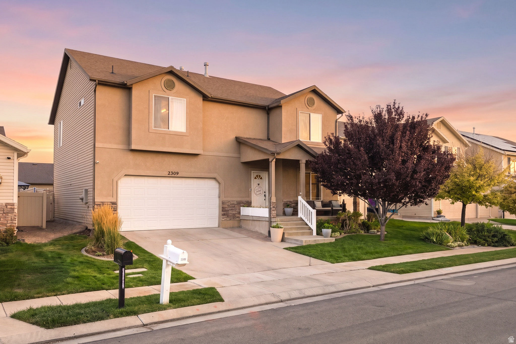 2309 E HITCHING POST DR photo 5