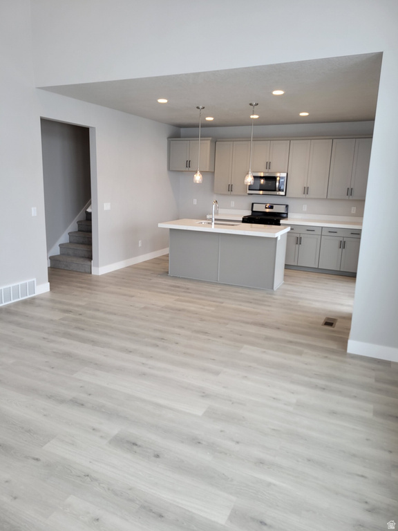 9787 N AARON AVE photo 3
