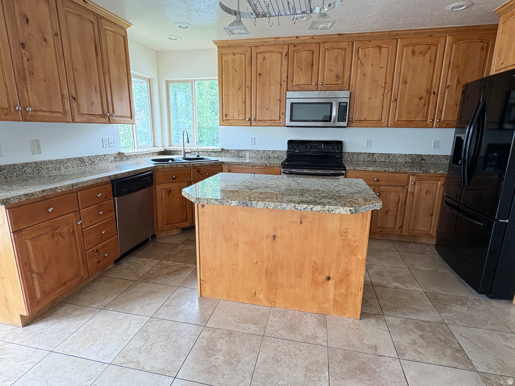 665 W 1290 N photo 4