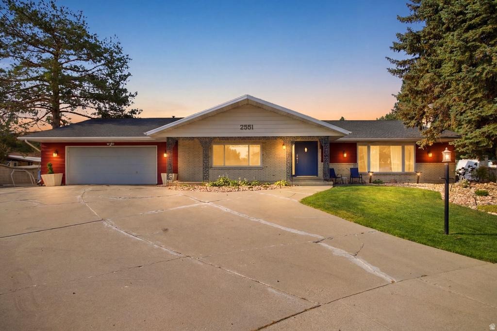2551 W LOLENE CIR photo 2
