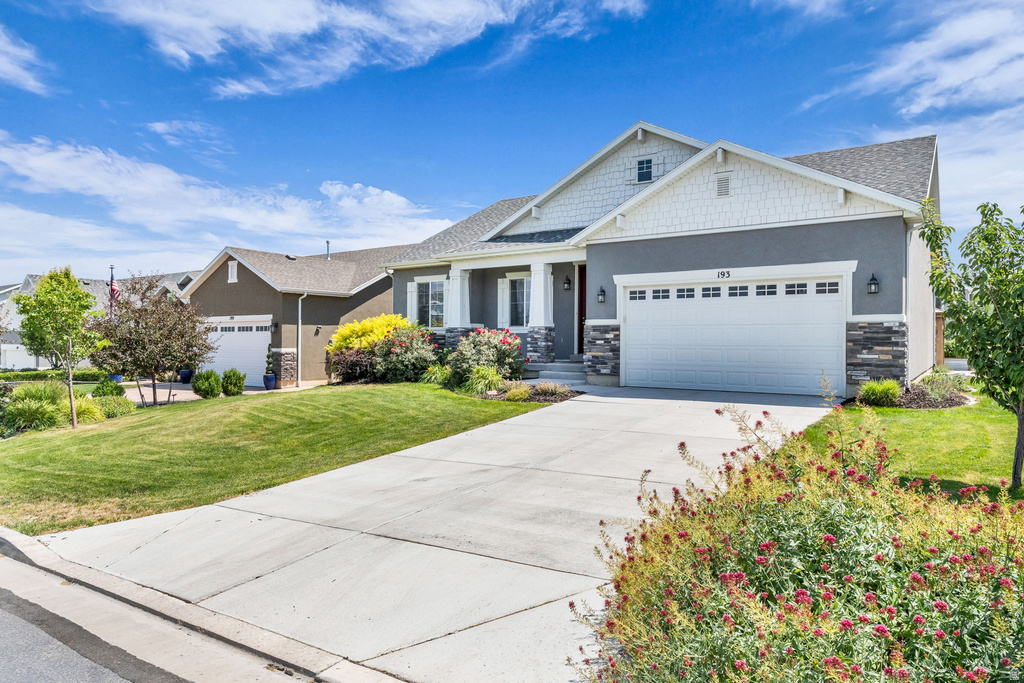 193 E OLIVIA LN photo 4