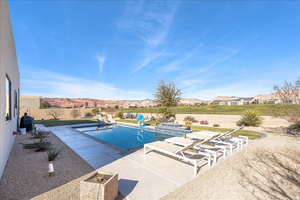 1476 W CANYON TREE DR photo 4