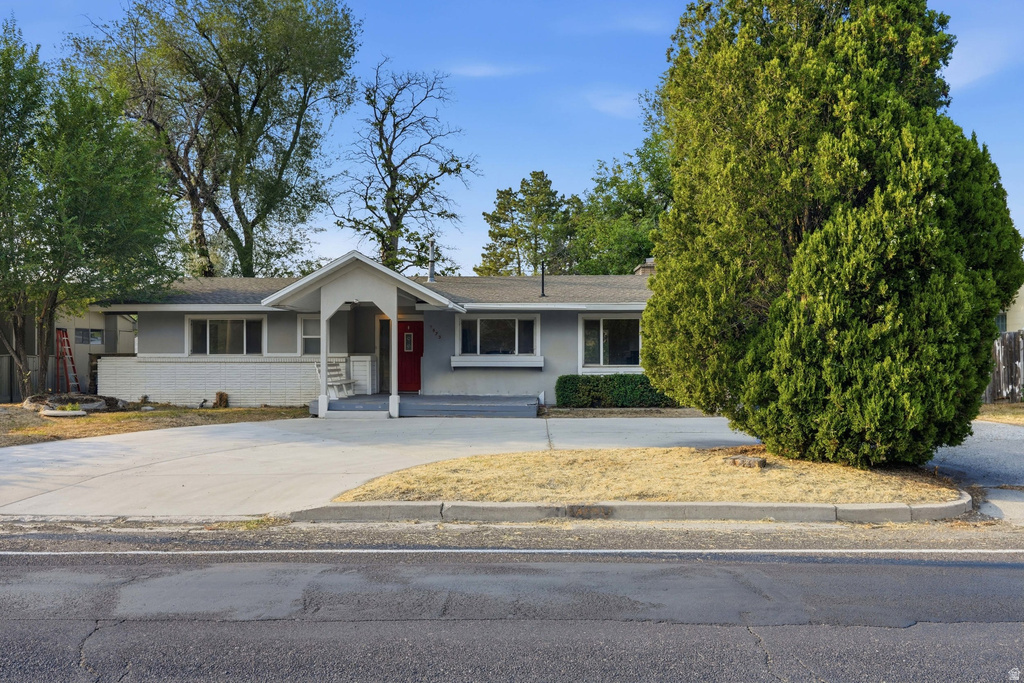 1573 E 5600 S photo 2