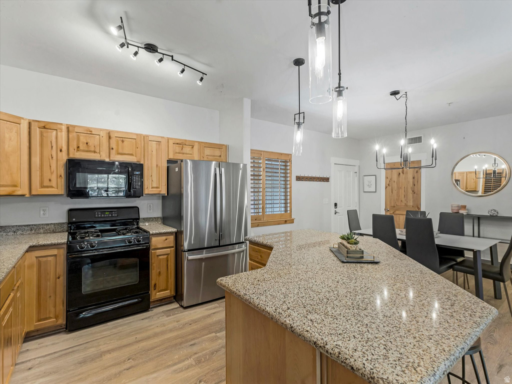 5569 OSLO LN photo 4
