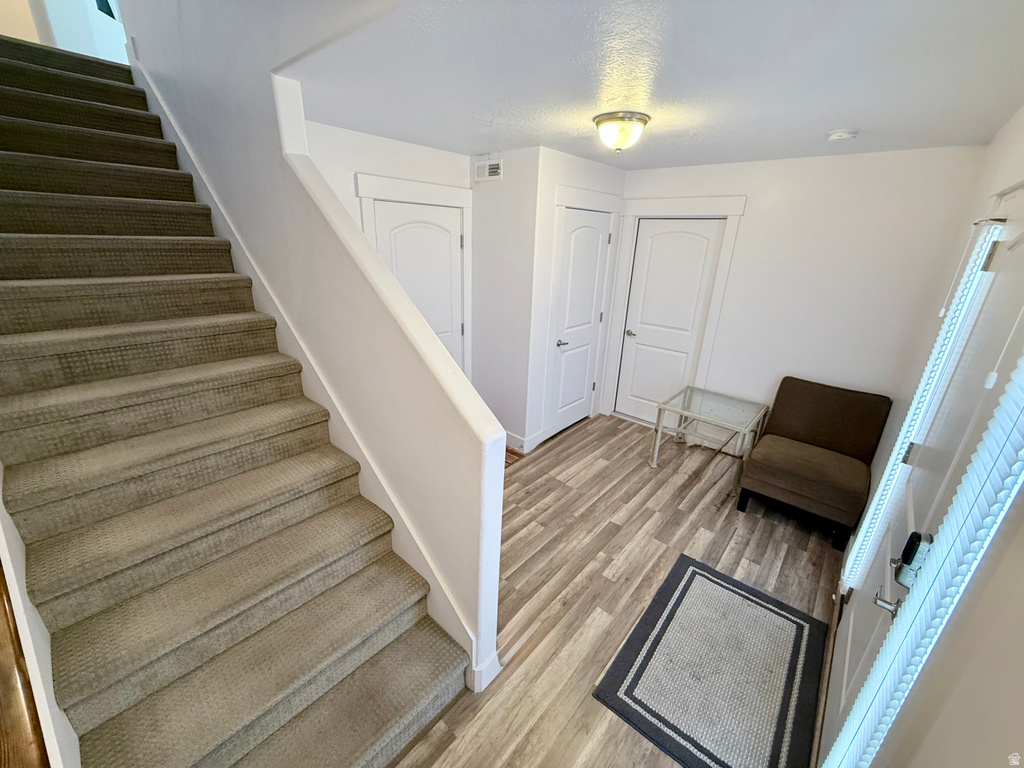 1818 W TORLUNDY DR photo 3