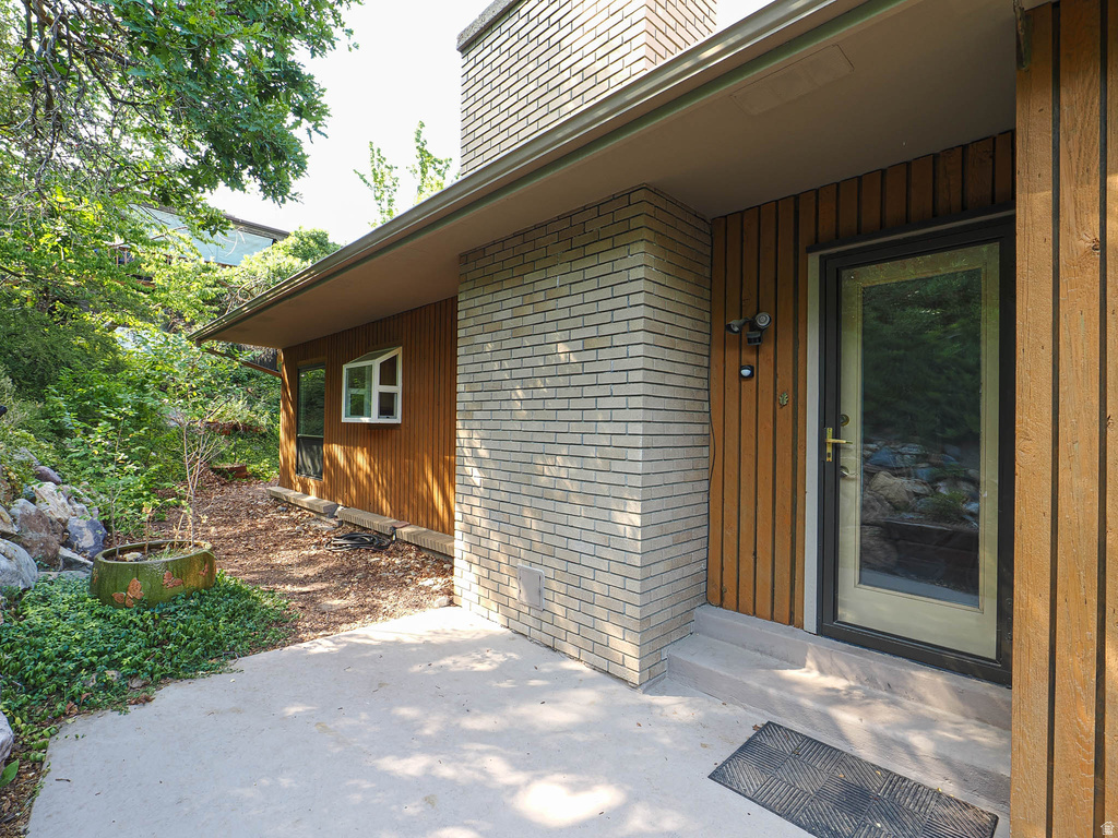 8705 S KINGS HILL DRIVE E DR photo 5