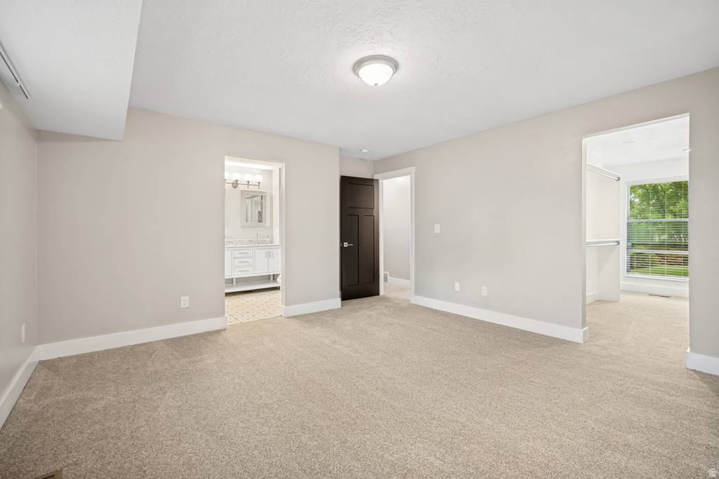 1015 E 625 N photo 4