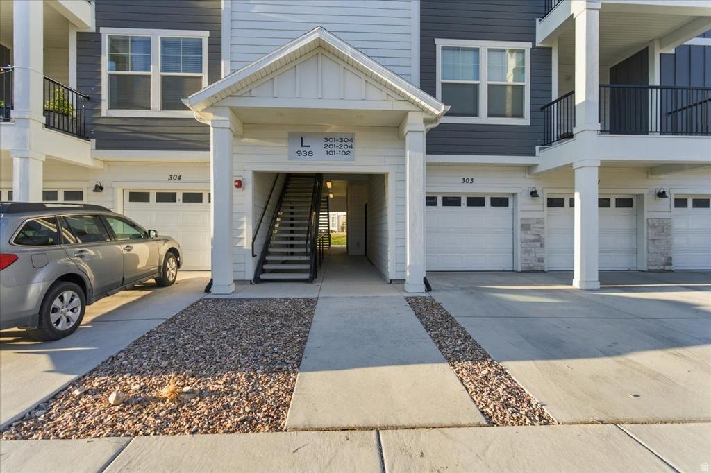 938 W CORAL CHARM WAY photo 2