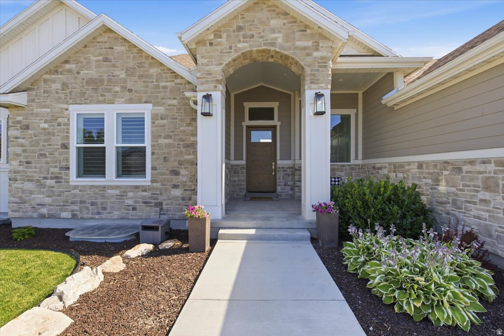 21 PIER PL photo 2