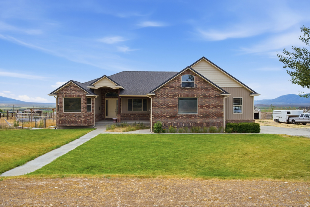 2567 W RIM ROCK DR photo 2