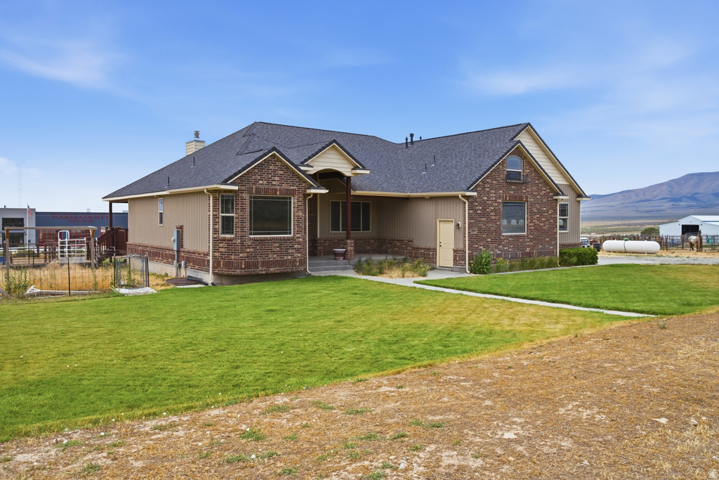 2567 W RIM ROCK DR photo 3